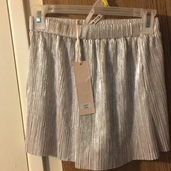 Pants - Elli white Shorts